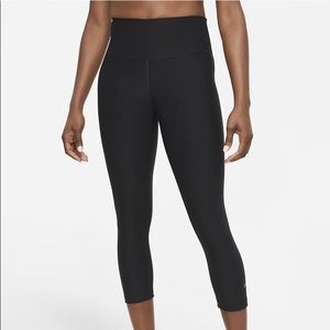 Nike Sculpt High-Waisted Cropped Training Leggings